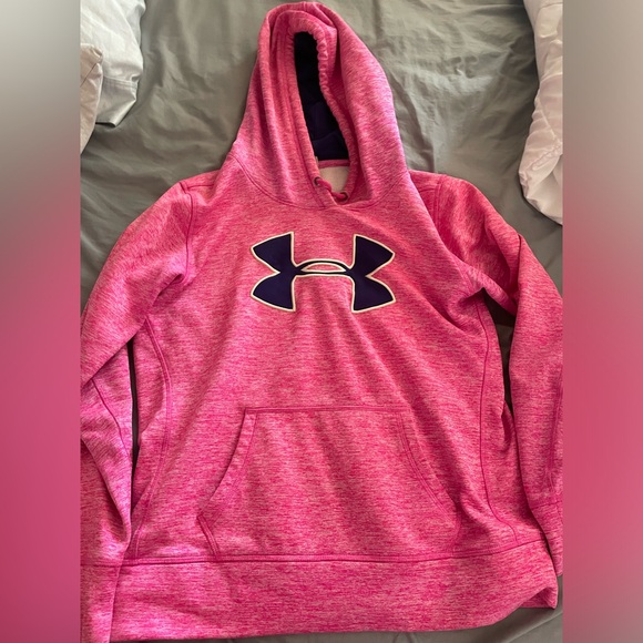 ‼️Mix and Match 3 items for $5‼️ womens size small Under Armour Hoodie - Picture 1 of 2